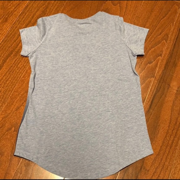 New Under Armour T shirt - Picture 5 of 5